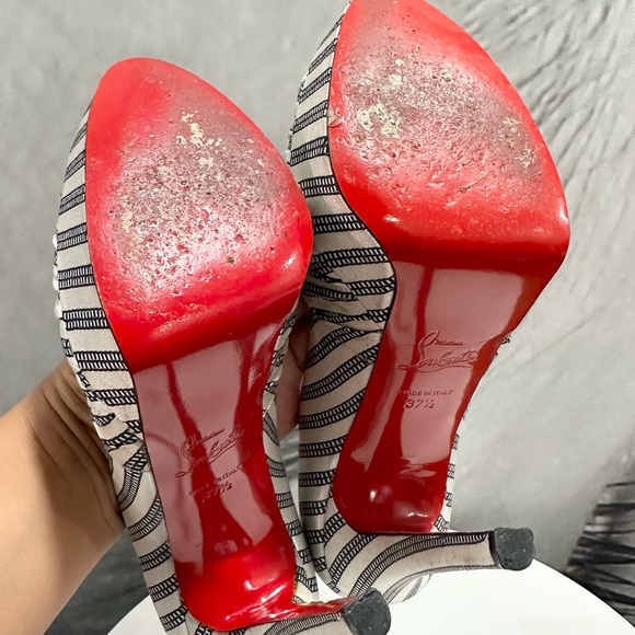 🌺CHRISTIAN LOUBOUTIN 🌺 Greissimo Peep Toe Striped Pumps Size: 37.5 - Picture 15 of 15